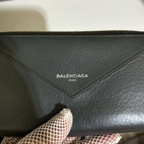 Authentic BALENCIAGA leather zippy long wallet - Picture 7 of 17